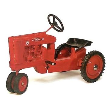 IH - M - Pedal, Super M, NF with out muffler -
