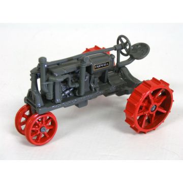 IH -  - McCormick Deering Farmall, red spoke wheels, Ertl Vintage Vehicles - 1/43