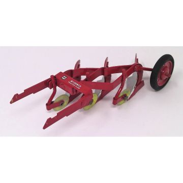 IH -  - Plow, 3 bottom, fits fast hitch, metal tail wheel - 1/16