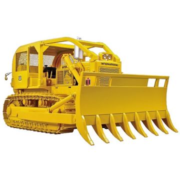 IH - TD-25 - Crawler, clearing blade & winch U.S. Forestry yellow - 1/25