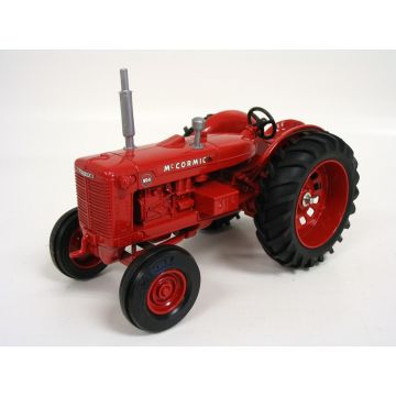 IH - WD-9 - Standard Rubber tires diecast rims crank Collector Edition - 1/16