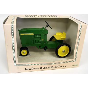 JD - 20 - Pedal, NF yellow steering wheel and seat - 1/8
