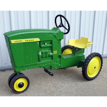 JD - 20 - Pedal, NF no holes, PTO lever,  D-65 on RH of casting -