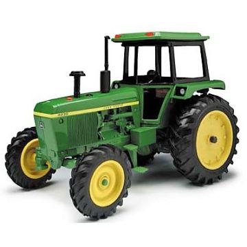 JD - 4230 - MFD Cab tan seat 2 steps to platform - 1/16