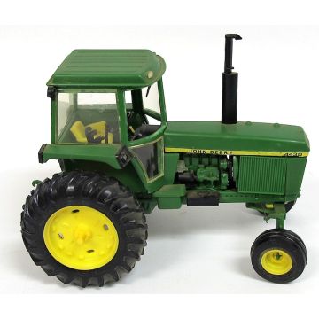 JD - 4430 - 2WD Duals 3 PT Plastic model kit - 1/25