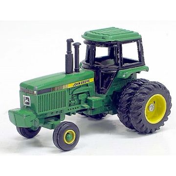 JD - 4450 - 2WD duals no model numbers - 1/64
