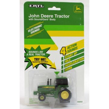 JD - 4450 - 2WD plastic stack front weights Power Pull four action sounds, two card variations - 1/64