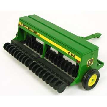 JD - 452 - Grain drill, 452 - 1/16