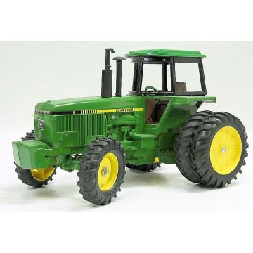 JD - 4850 - MFD Duals Cab front weights 2 version of front drive shafts - 1/16