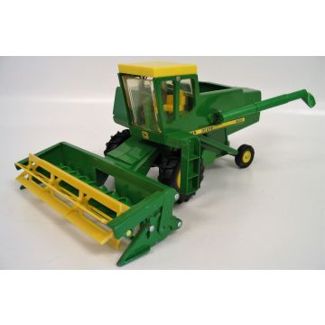 JD - 6600 - Combine, 6600, gear drive auger & reel, plastic reel - 1/24