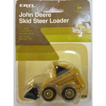 JD - 675 - Skid loader - 1/64