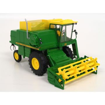 JD - 7700 - Combine with grain head - 1/50