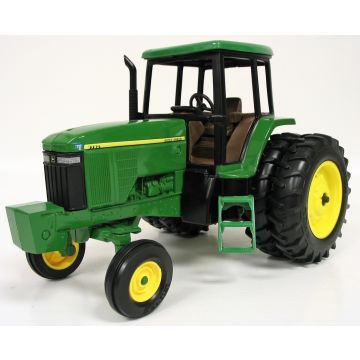 JD - 7710 - 2WD Duals Cab - 1/16