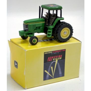 JD - 7800 - 2WD duals 1995 JD Parts Expo - 1/64
