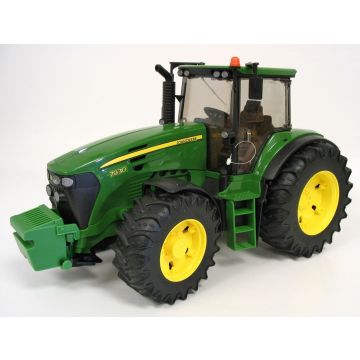 JD - 7930 - MFD, singles, front weight, opening hood, 8.1 L engine for 7920 - 1/16