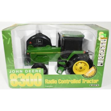 JD - 8300 - 2WD Single wheels Cab Remote control - 1/16