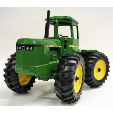 JD - 8650 - 4WD single wide wheels - 1/16