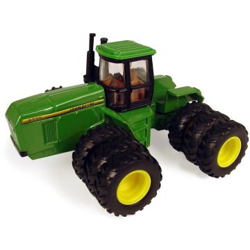 JD - 8770 - 4WD triples - 1/64
