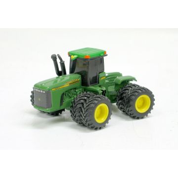JD - Set - 9520 4WD, 2 scrapers - 1/64