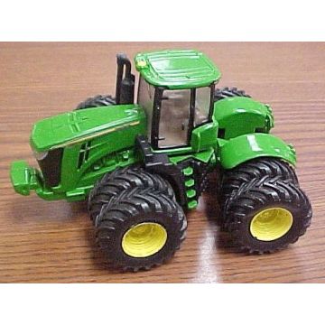 JD - 9560R - 4WD Duals Waterloo Employee - 1/32