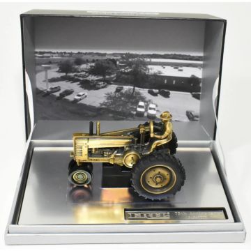 JD - A - Tractor With Man, Ertl 75th Anniversary, Bronze Plated - 1/32