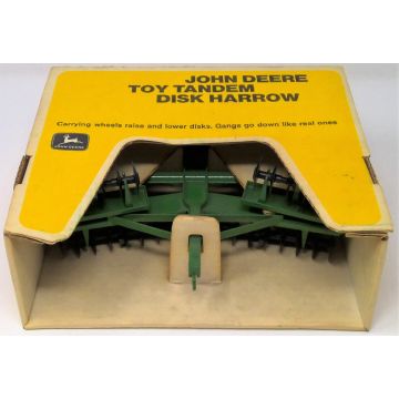 JD -  - Disc, wings fold up both sides, C Hitch, open box - 1/16