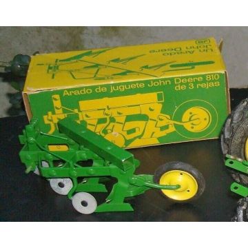 JD -  - Plow, 3 bottom, 3 PT with tail wheel - 1/16