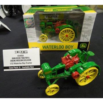 JD - Waterloo Boy - Steel wheels JD Tractor & Engine Museum - 1/32