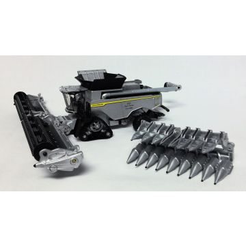 JD - X9 1100 - Combine, tracks, 2021 Farm Show Edition, silver - 1/64