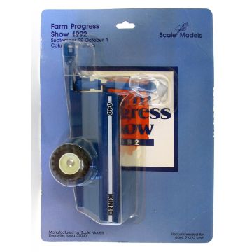 Kinze - 840 - Wagon 1992 Farm Progress Show - 1/64
