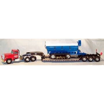 Kinze -  - Tractor Trailer, with #840 Sof-Trak Wagon - 1/16