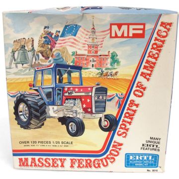 MF - 1155 - WF Duals Cab 3 PT plastic model kit Spirit of America - 1/25