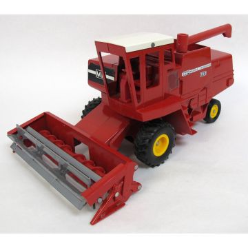 MF - 760 - Combine, 760, yellow rims - 1/20
