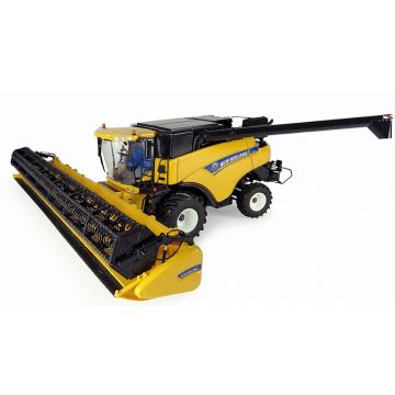 NH - CR9080 - Combine, grain head, man in cab - 1/32