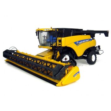 NH - CR9090 - Combine, CR9090 grain head on tracks - 1/32