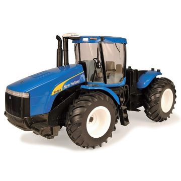 NH - T9060 - 4WD Flotation tires - 1/16