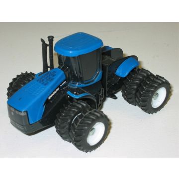 NH - TJ450 - 4WD 2001 St Louis dealer meeting - 1/64