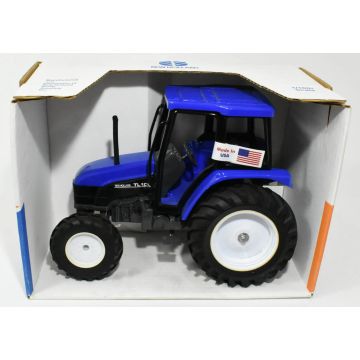 NH - TL100 - MFD Single wheels Cab, no window glass, re-issue - 1/16