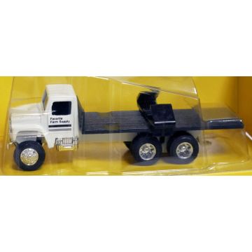 UB - Truck - Flatbed Implement Hauling Truck, Favorite Farm Supply - 1/64