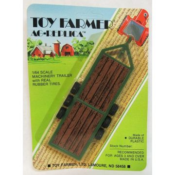 UB -  - Trailer Machinery green Toy Farmer card - 1/64