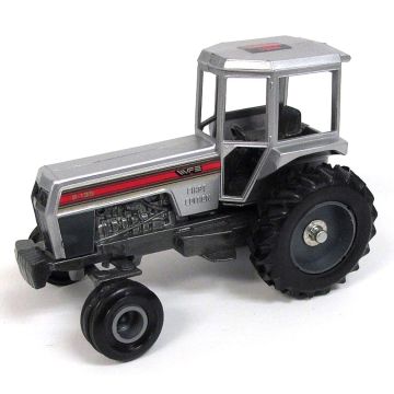 White - 2-135 - 2WD, rear singles, WFE red stripe, Christmas 1986 - 1/32