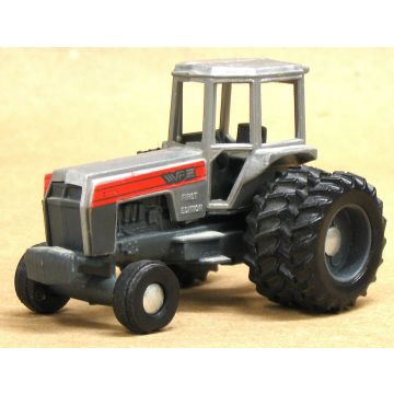 White - 2-155 - 2WD Cab, duals, red stripe, first edition - 1/64