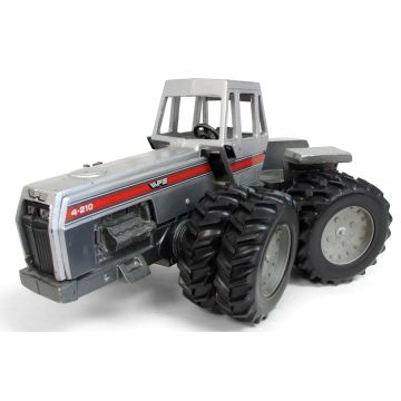 White - 4-210 - 4WD Duals red stripe - 1/16