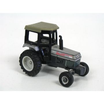 White - 60 - American 60, 2WD Cab White silver - 1/64