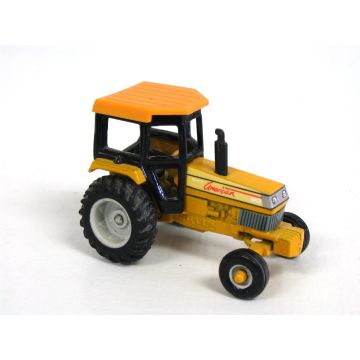 White - 60 - American 60, 2WD Cab Moline yellow - 1/64